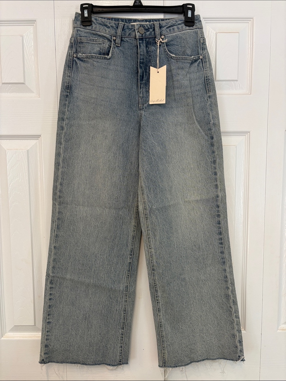 Light Wash Wide-Leg High-Rise Jeans 828